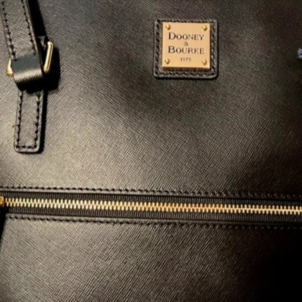 Dooney & Bourke Saffiano Shopper NWT